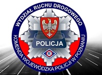 Na obrazku widzimy logo Wydziału Ruchu Drogowego KWP w Poznaniu.